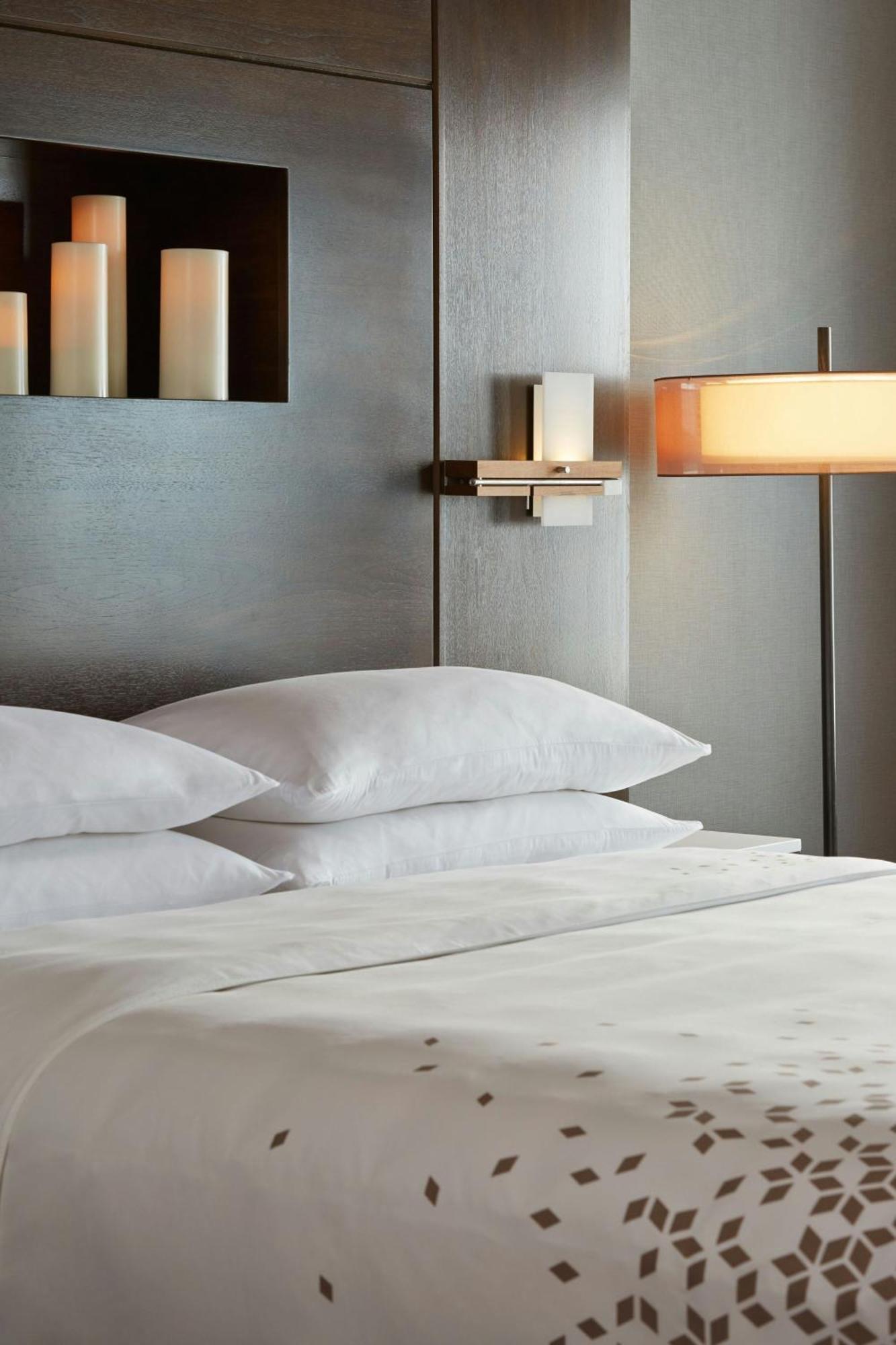 The Del Monte Lodge Renaissance Rochester Hotel & Spa Екстер'єр фото
