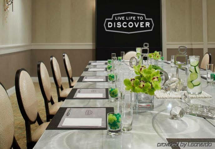 The Del Monte Lodge Renaissance Rochester Hotel & Spa Екстер'єр фото